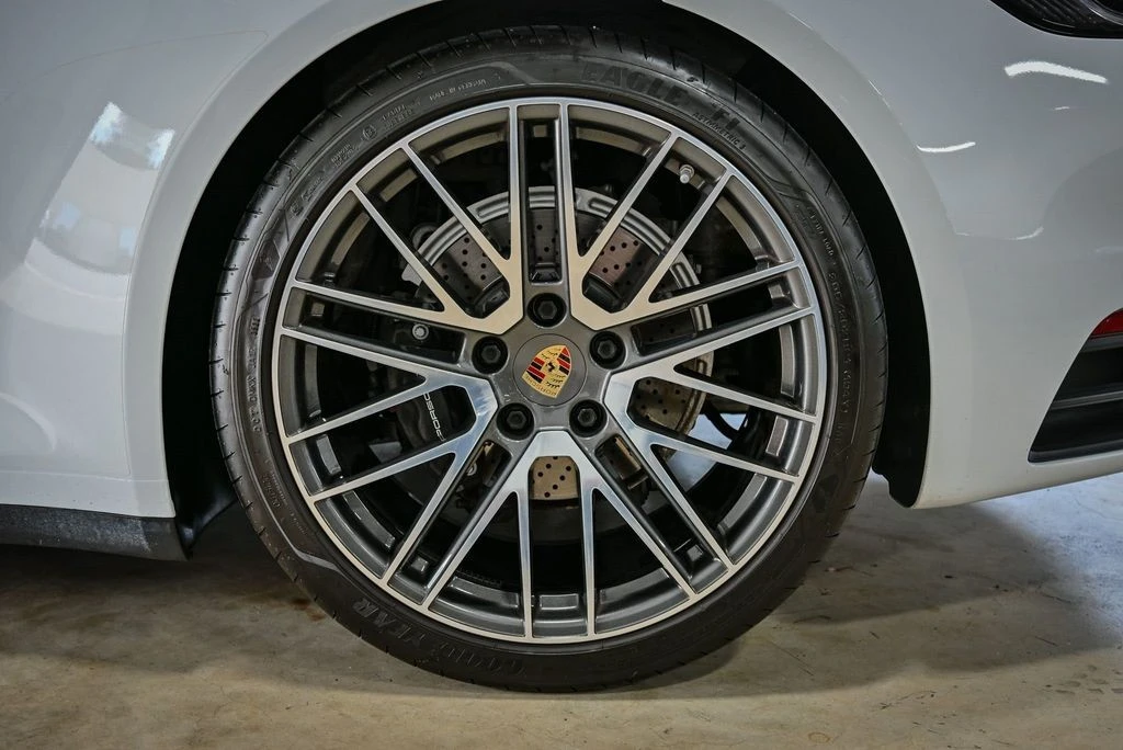 2023 Porsche 992 Carrera - Image 10 of 12