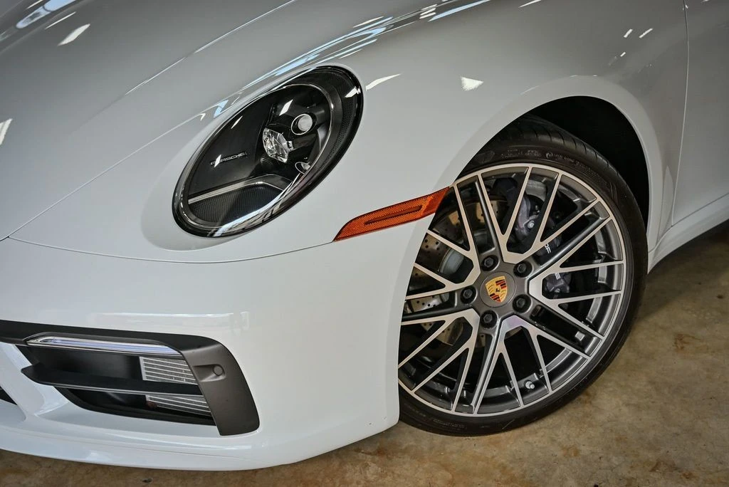 2023 Porsche 992 Carrera - Image 7 of 12