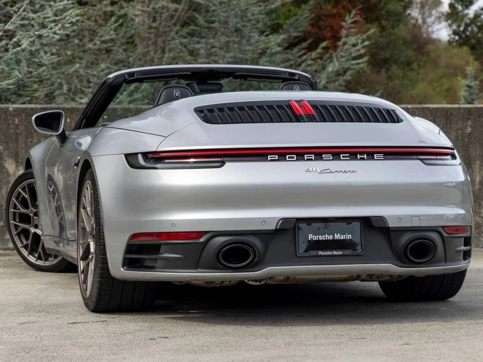 2023 Porsche 992 Carrera - Image 3 of 5