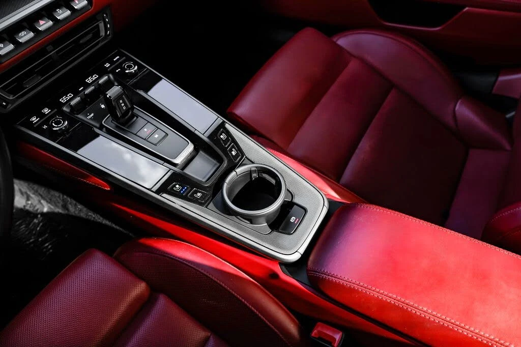 2023 Porsche 992 Carrera - Image 19 of 31