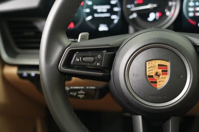 2023 Porsche 992 Carrera - Image 30 of 31