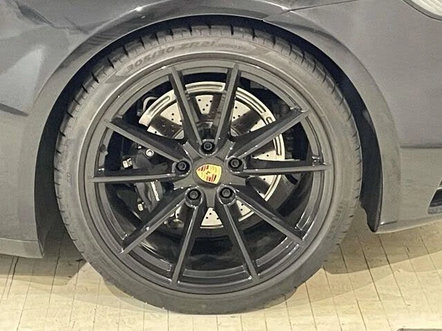 2023 Porsche 992 Carrera - Image 13 of 31