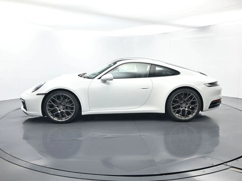 2023 Porsche 992 Carrera - Image 2 of 31