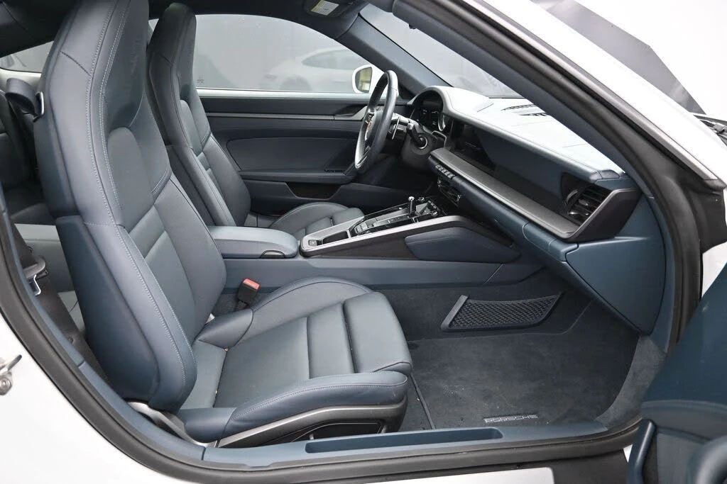 2023 Porsche 992 Carrera - Image 25 of 31