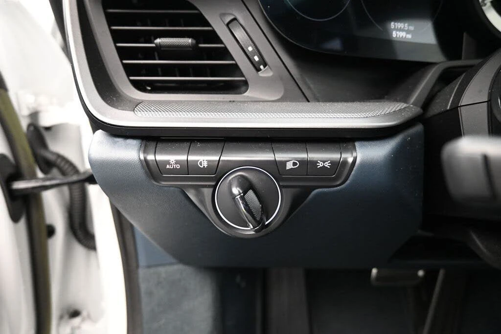2023 Porsche 992 Carrera - Image 19 of 31