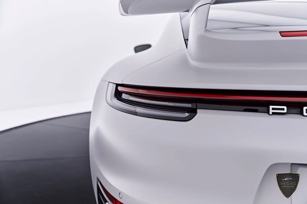 2023 Porsche 992 Carrera - Image 27 of 31