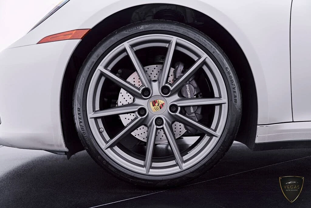 2023 Porsche 992 Carrera - Image 3 of 31