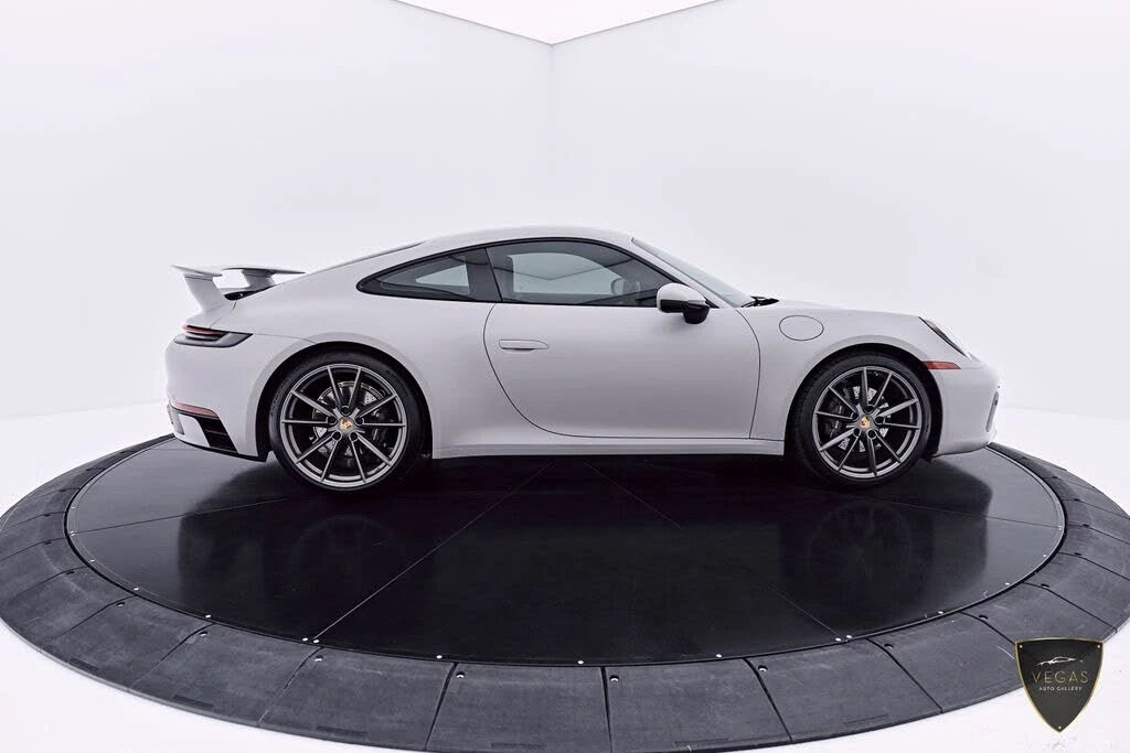 2023 Porsche 992 Carrera - Image 15 of 31