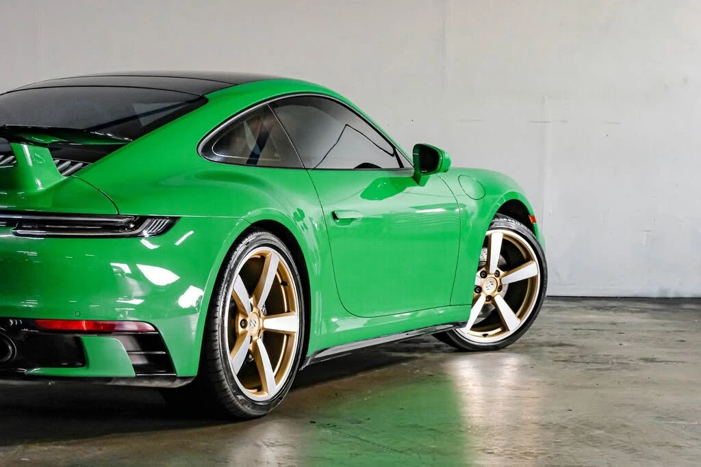 2023 Porsche 992 Carrera - Image 13 of 31