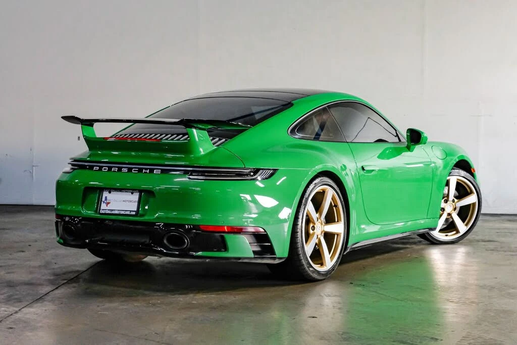 2023 Porsche 992 Carrera - Image 11 of 31