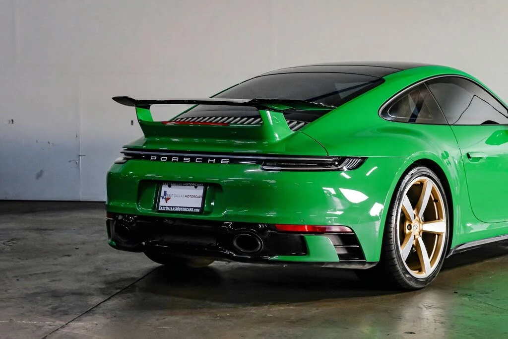 2023 Porsche 992 Carrera - Image 12 of 31