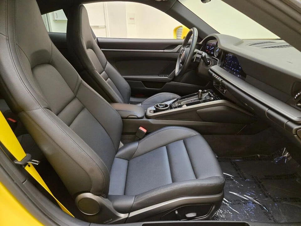 2023 Porsche 992 Carrera - Image 23 of 31