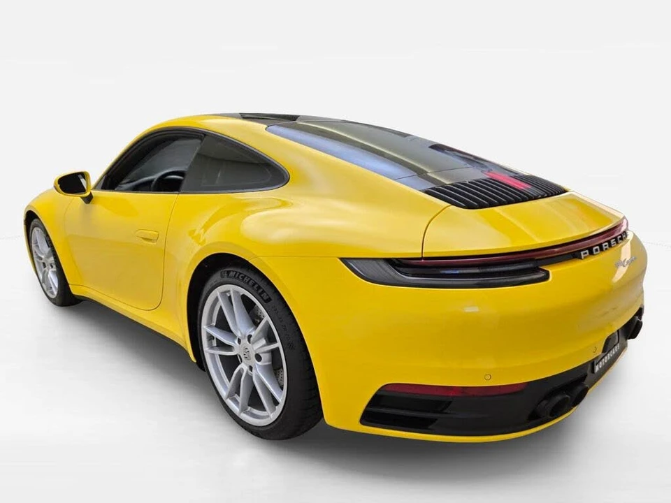 2023 Porsche 992 Carrera - Image 11 of 31