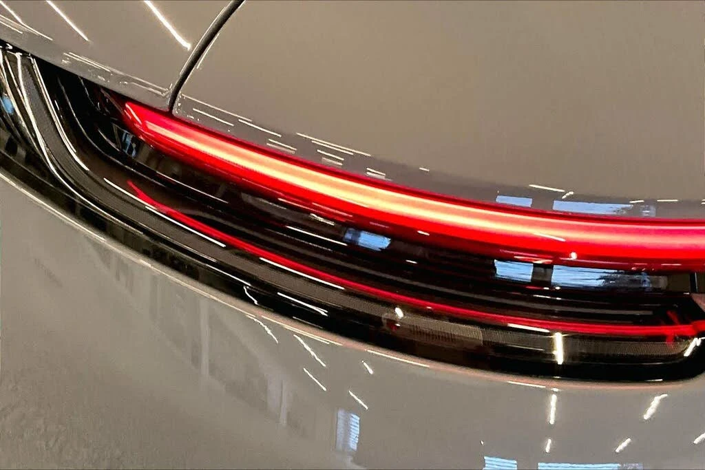 2023 Porsche 992 Carrera - Image 29 of 31