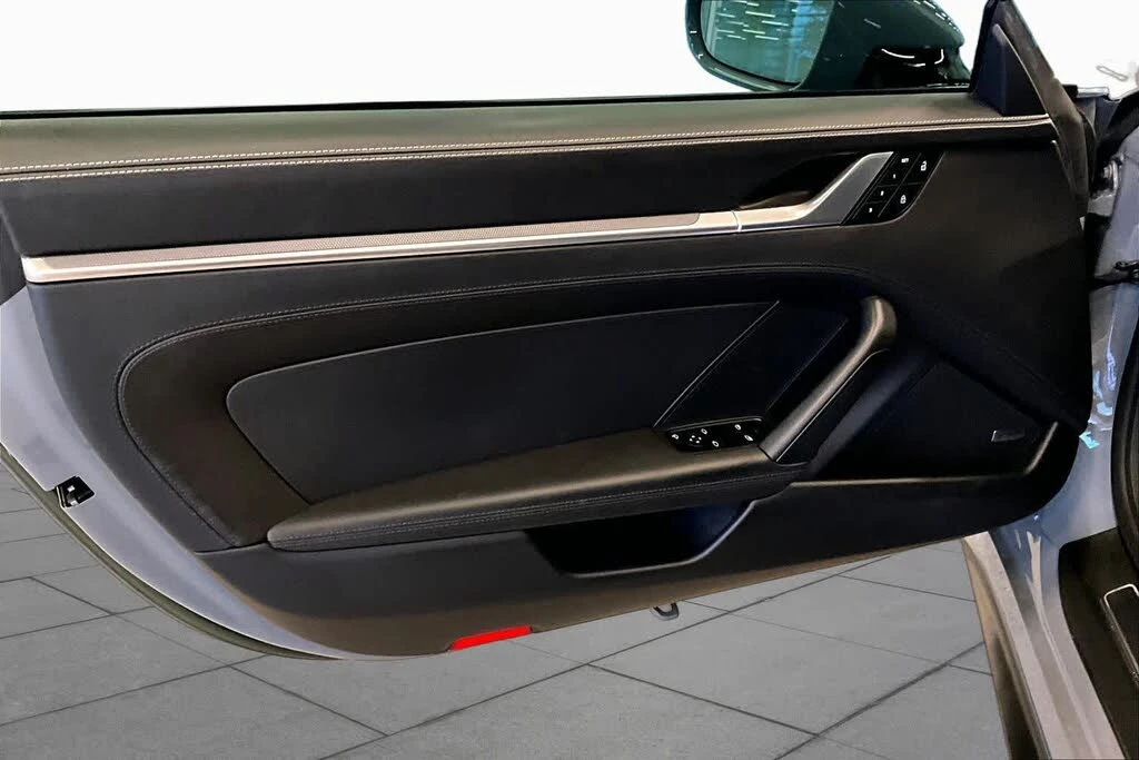 2023 Porsche 992 Carrera - Image 20 of 31