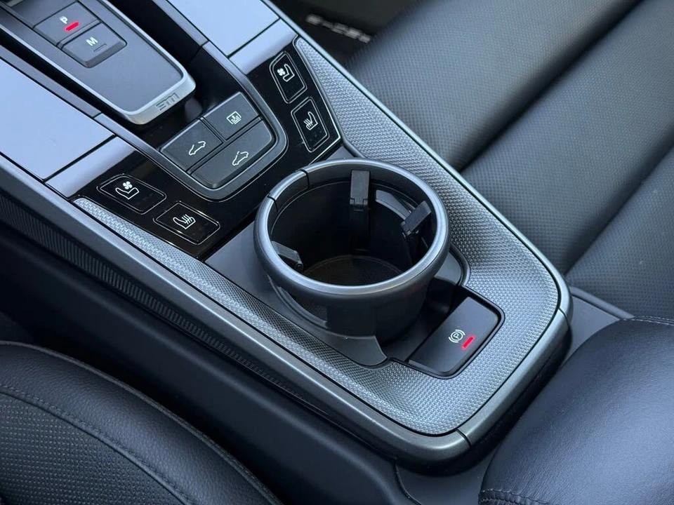 2023 Porsche 992 Carrera - Image 24 of 31