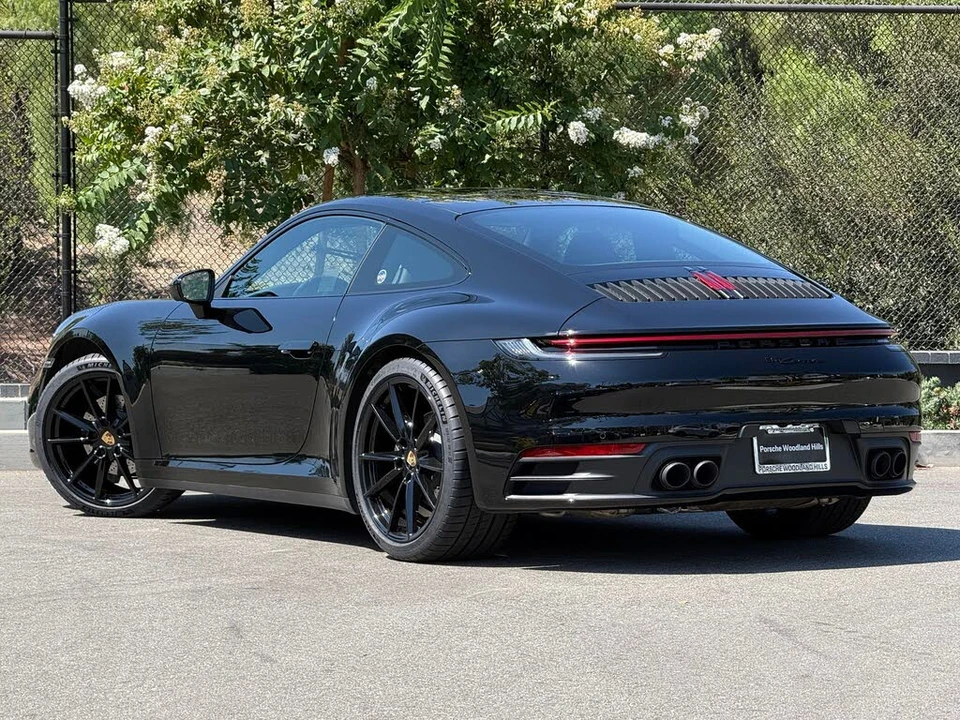2023 Porsche 992 Carrera - Image 3 of 31