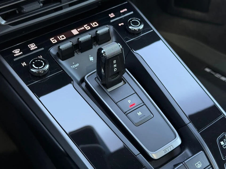 2023 Porsche 992 Carrera - Image 23 of 31
