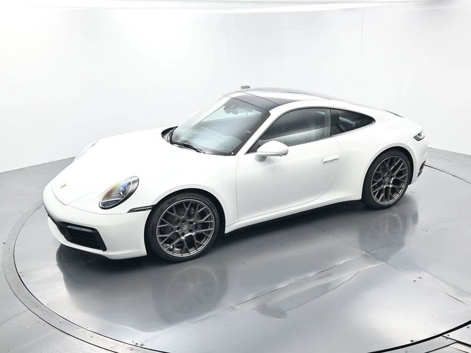 2023 Porsche 992 Carrera - Image 29 of 31