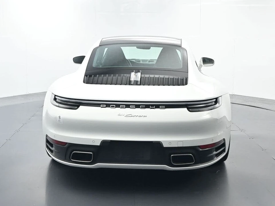 2023 Porsche 992 Carrera - Image 13 of 31