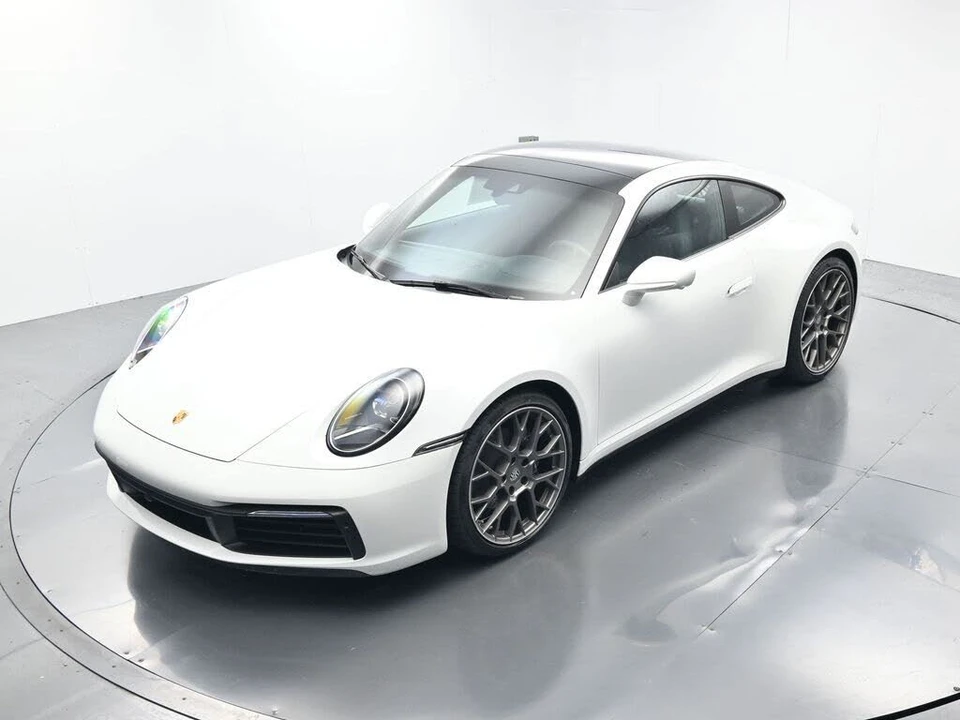 2023 Porsche 992 Carrera - Image 28 of 31