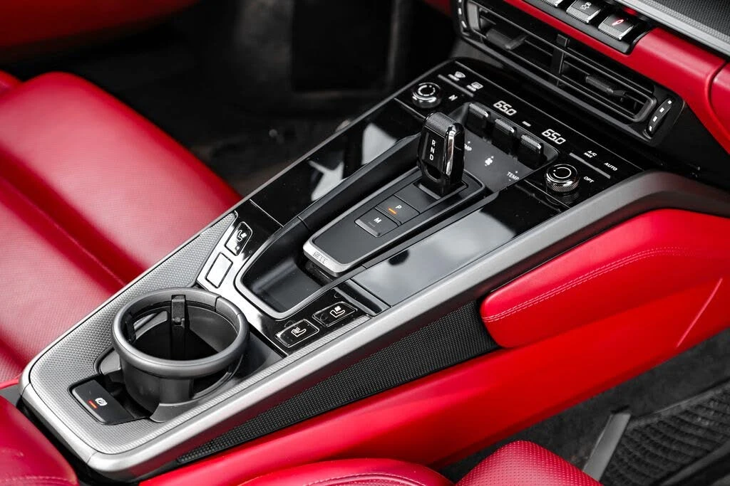 2023 Porsche 992 Carrera - Image 18 of 31