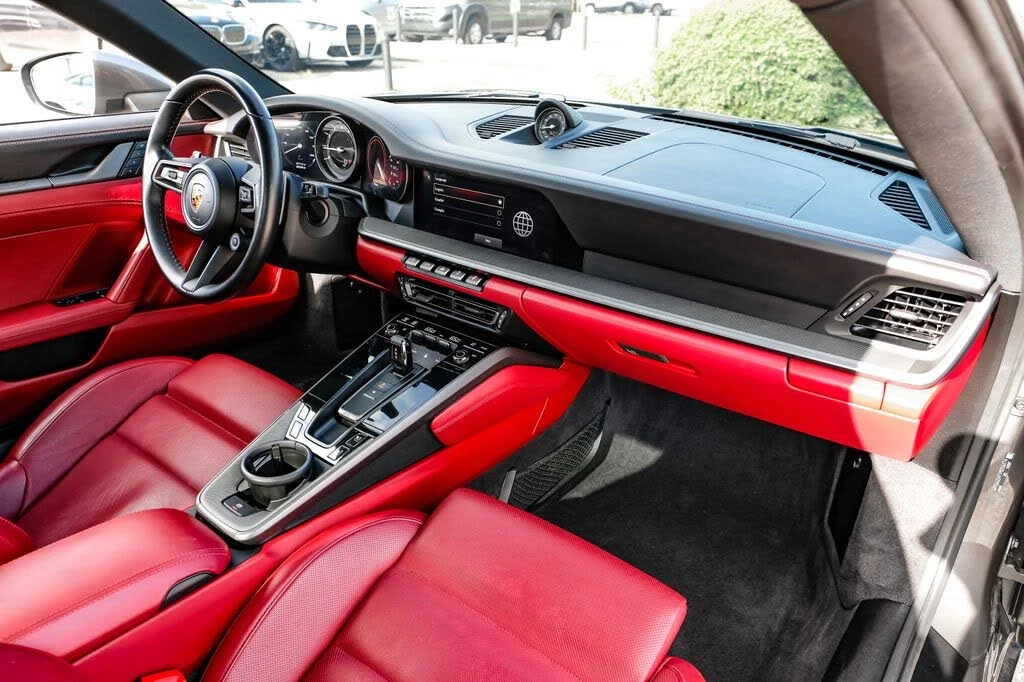 2023 Porsche 992 Carrera - Image 10 of 31