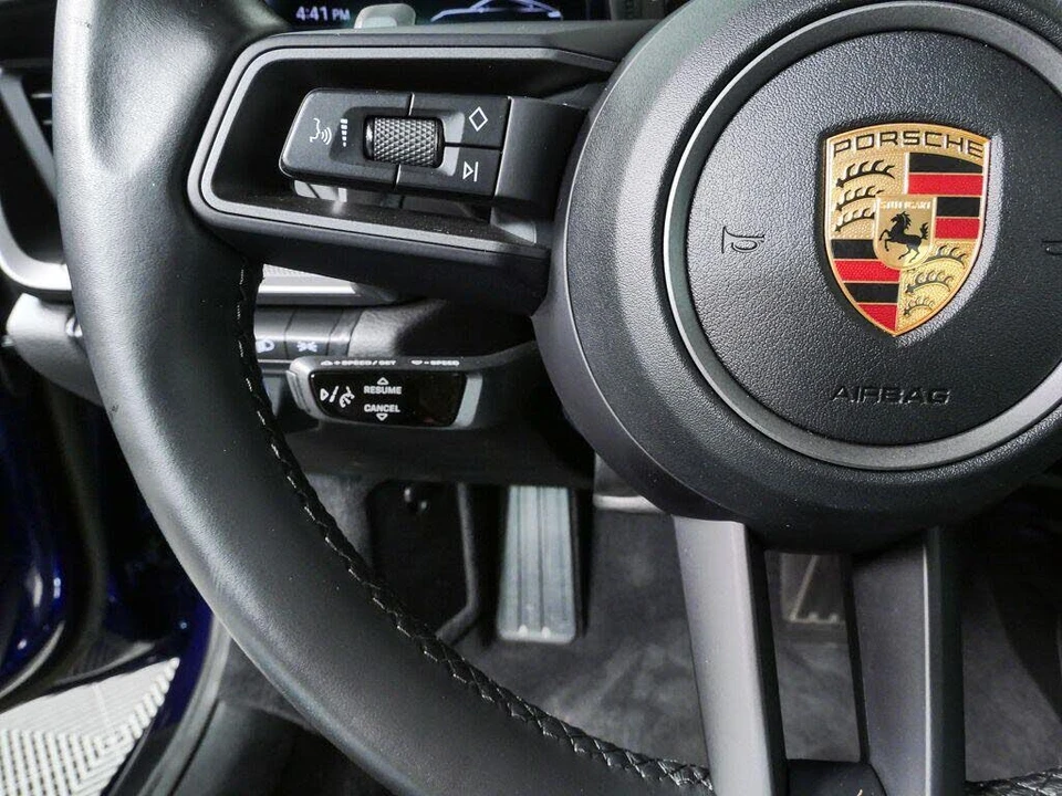 2023 Porsche 992 Carrera - Image 9 of 31