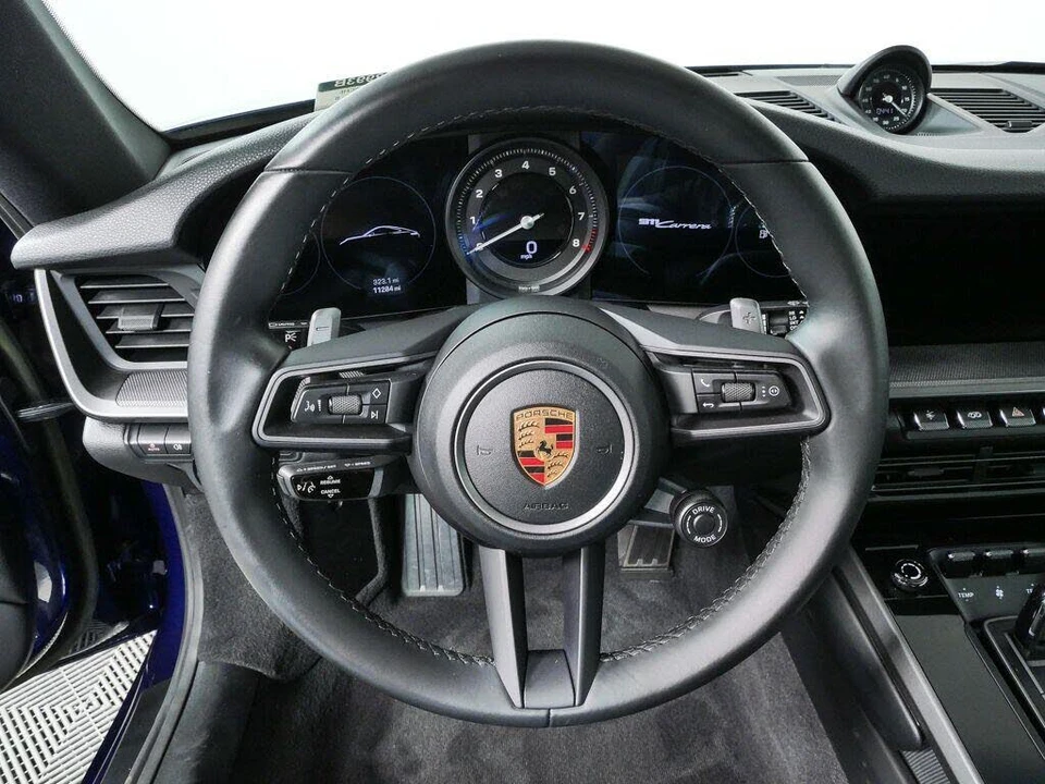 2023 Porsche 992 Carrera - Image 8 of 31