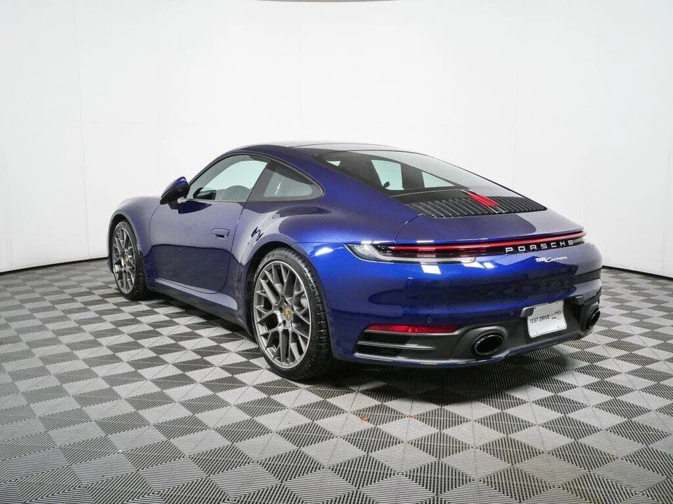 2023 Porsche 992 Carrera - Image 3 of 31