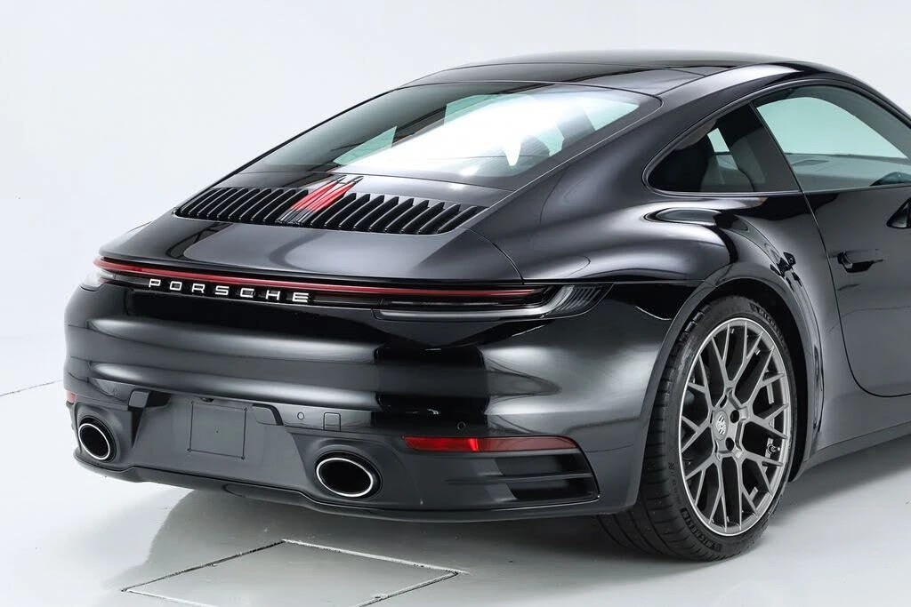 2023 Porsche 992 Carrera - Image 19 of 31
