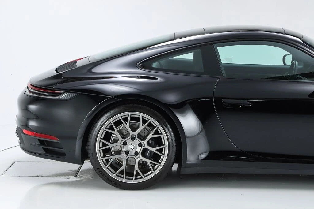 2023 Porsche 992 Carrera - Image 25 of 31