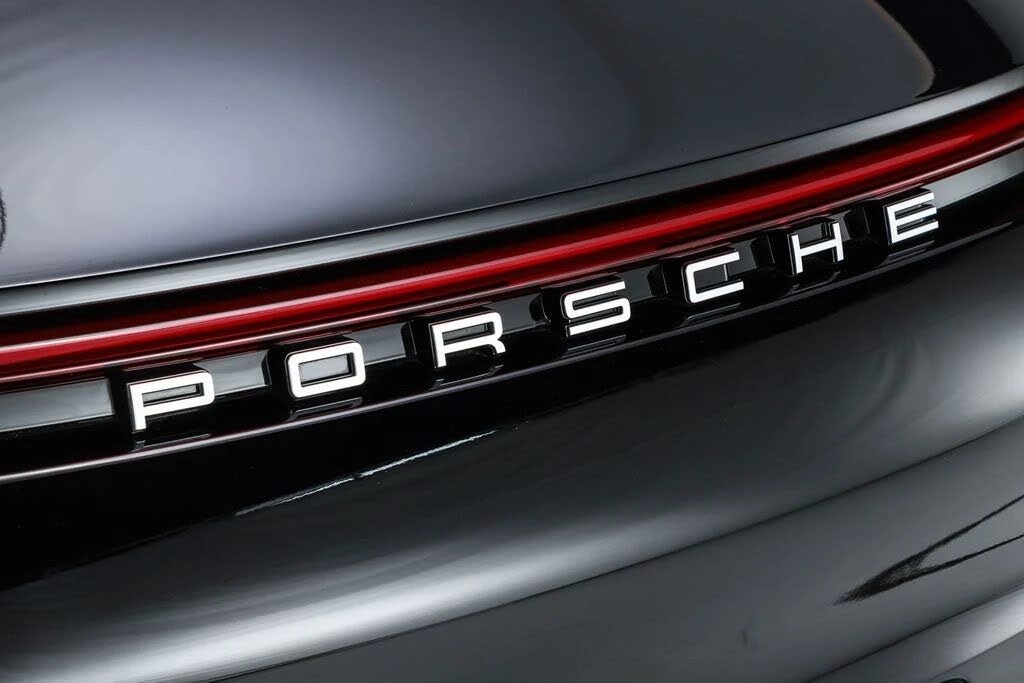 2023 Porsche 992 Carrera - Image 15 of 31