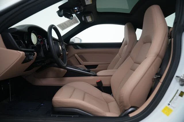 2023 Porsche 992 Carrera - Image 12 of 31