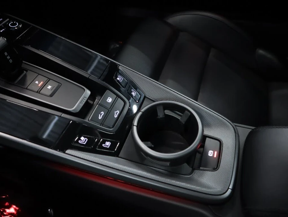 2023 Porsche 992 Carrera - Image 18 of 31