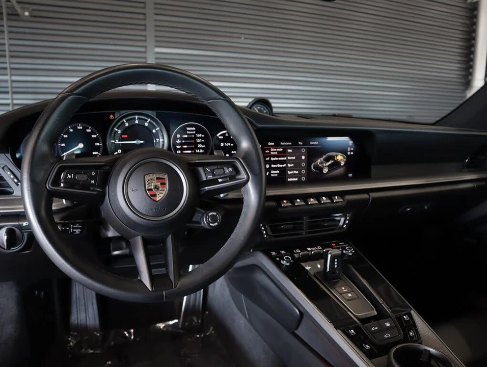 2023 Porsche 992 Carrera - Image 16 of 31