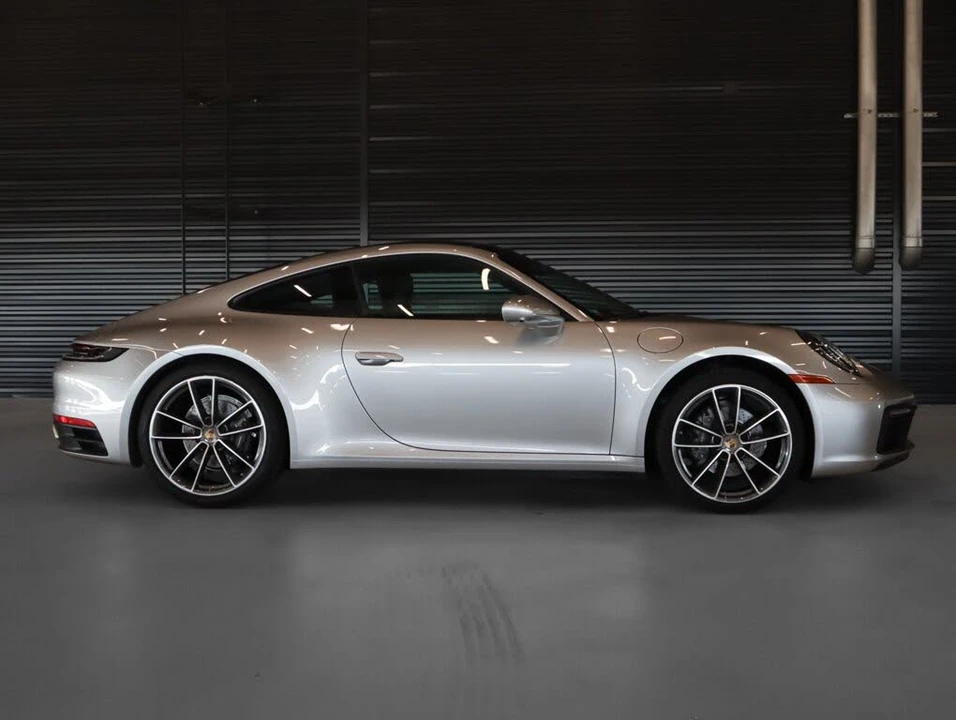 2023 Porsche 992 Carrera - Image 11 of 31