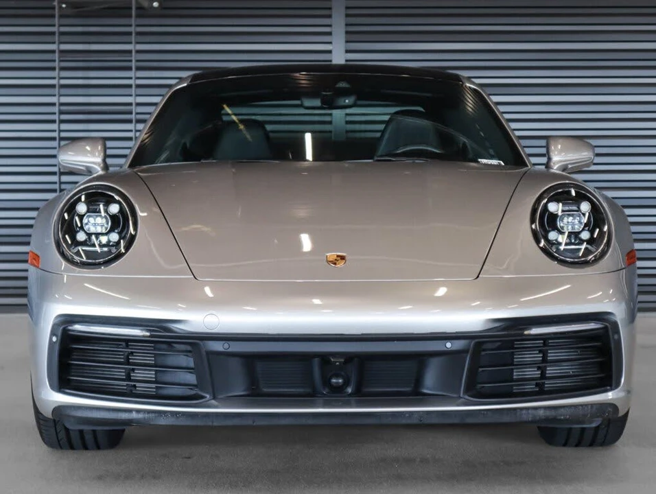 2023 Porsche 992 Carrera - Image 8 of 31