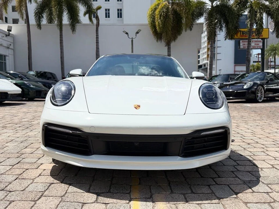 2023 Porsche 992 Carrera - Image 6 of 31