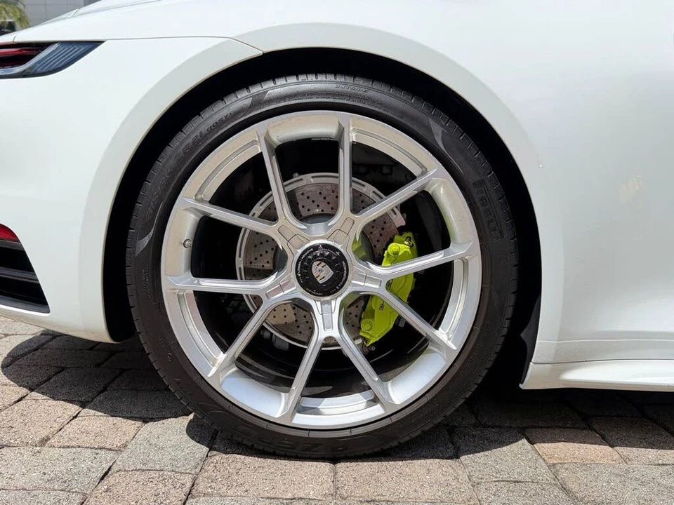 2023 Porsche 992 Carrera - Image 30 of 31