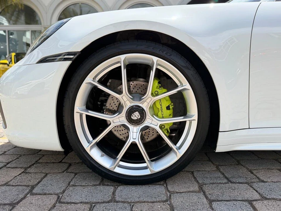 2023 Porsche 992 Carrera - Image 27 of 31