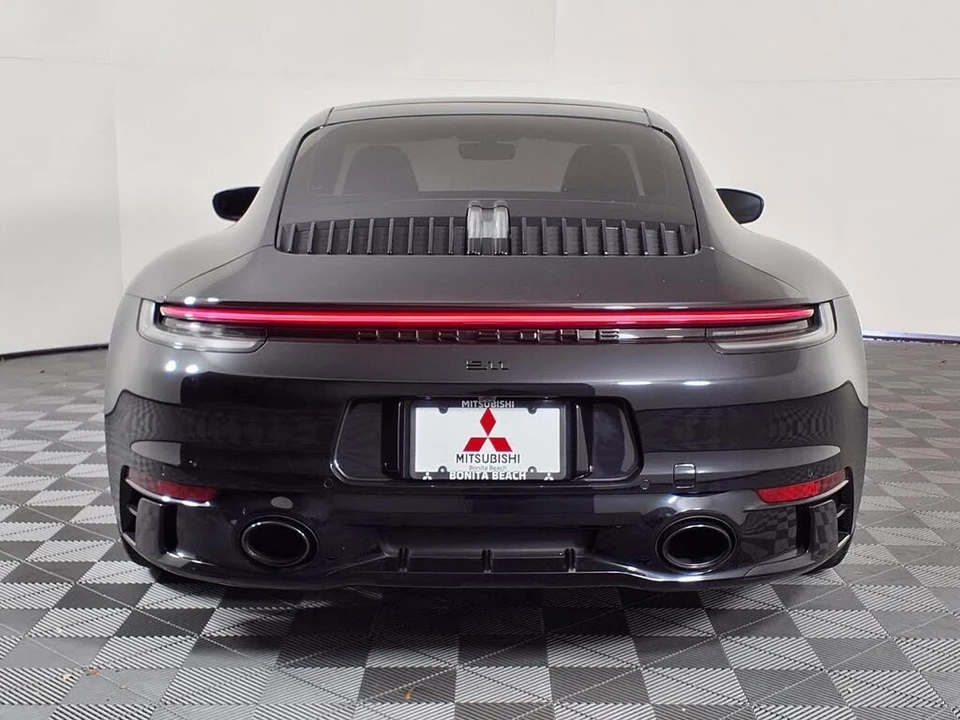 2023 Porsche 992 Carrera - Image 6 of 31