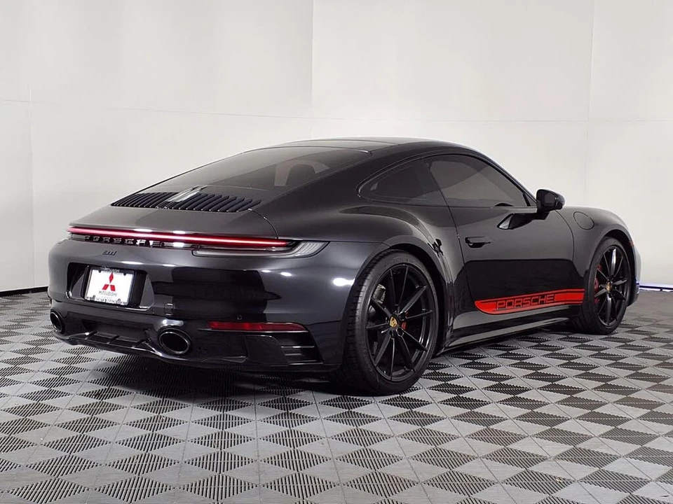 2023 Porsche 992 Carrera - Image 30 of 31