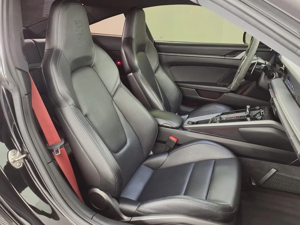 2023 Porsche 992 Carrera - Image 9 of 31