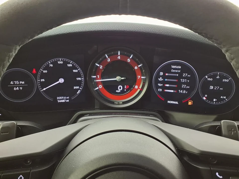 2023 Porsche 992 Carrera - Image 28 of 31