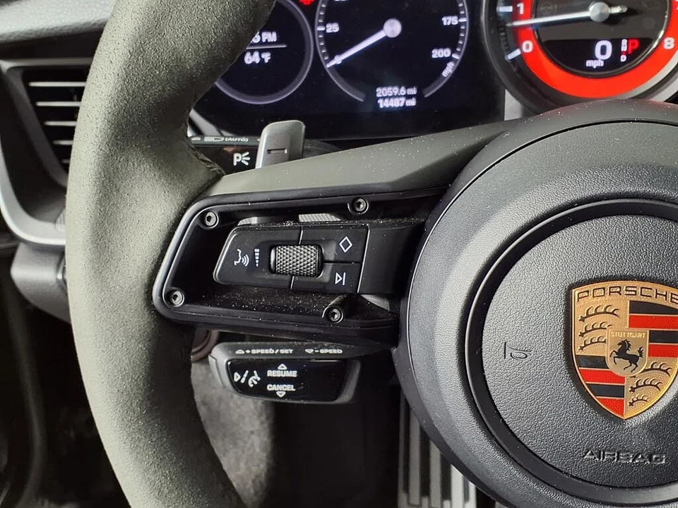 2023 Porsche 992 Carrera - Image 27 of 31
