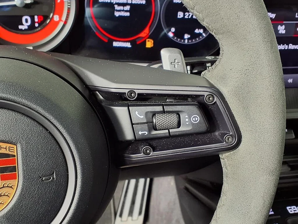 2023 Porsche 992 Carrera - Image 26 of 31