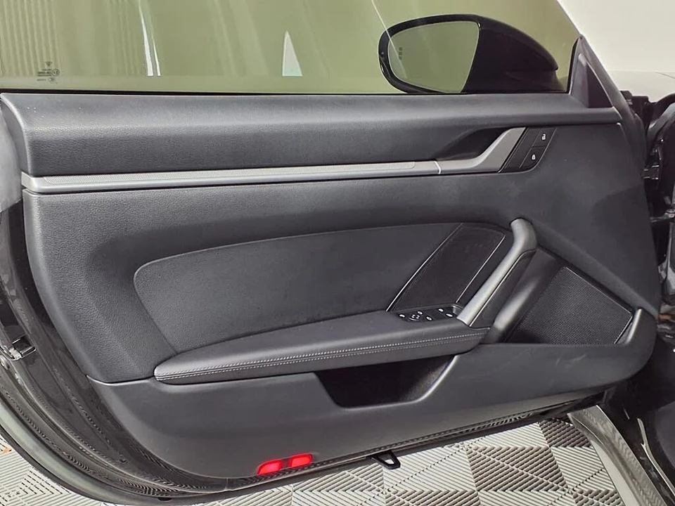 2023 Porsche 992 Carrera - Image 21 of 31