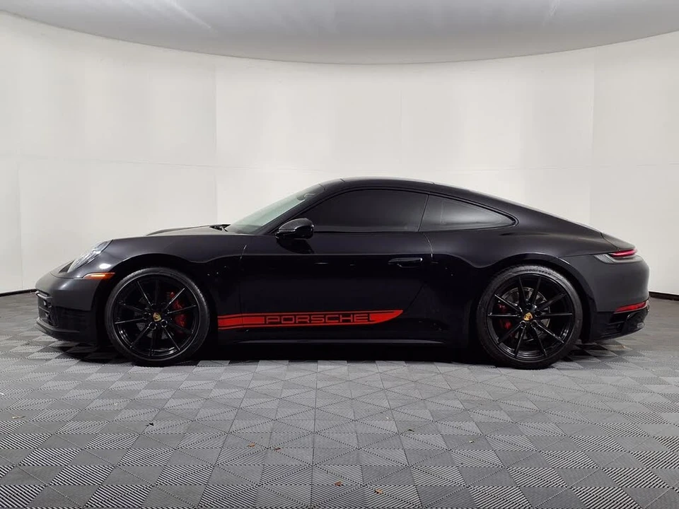 2023 Porsche 992 Carrera - Image 4 of 31