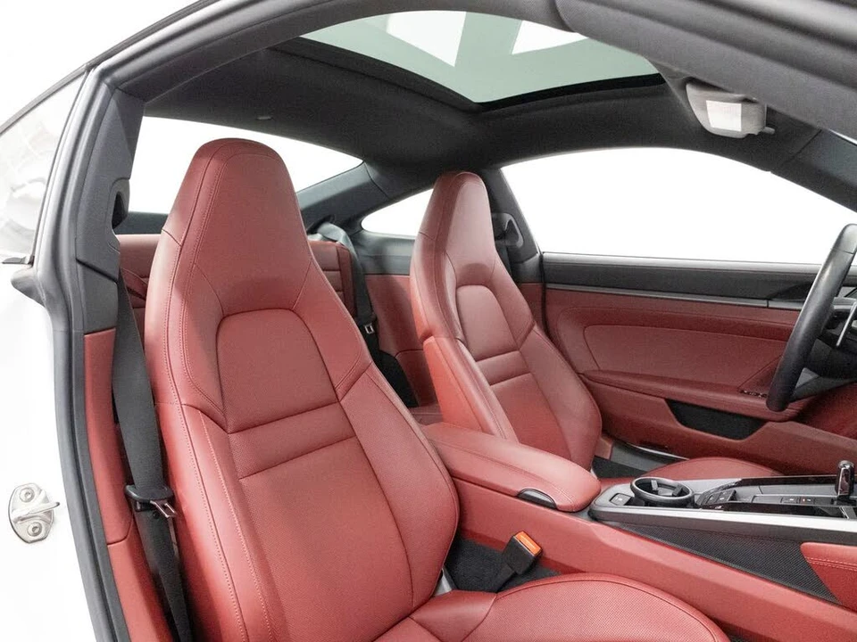 2023 Porsche 992 Carrera - Image 30 of 31